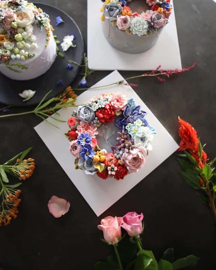 Lifelike Buttercream Flowers Turn Ordinary Cakes Into Beautiful Bouquets