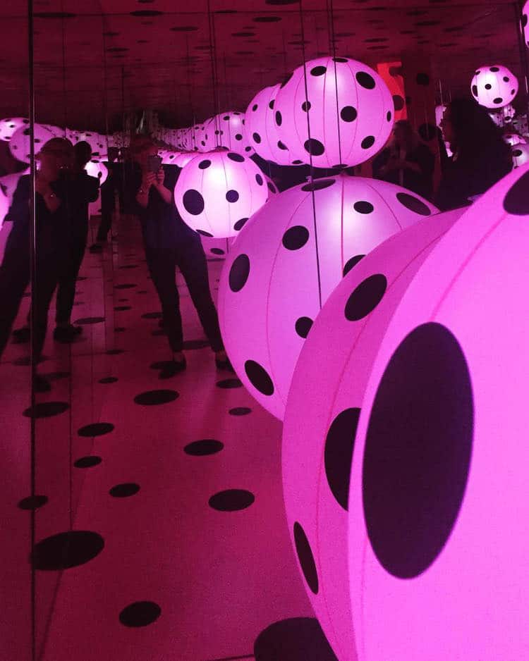 Yayoi Kusama Infinity Mirror Room Installation