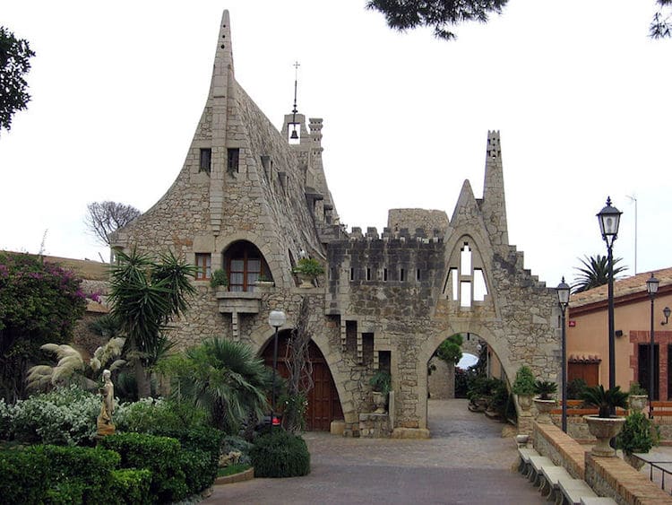 Antoni Gaudi Architecture Barcelona Art Nouveau Modernisme