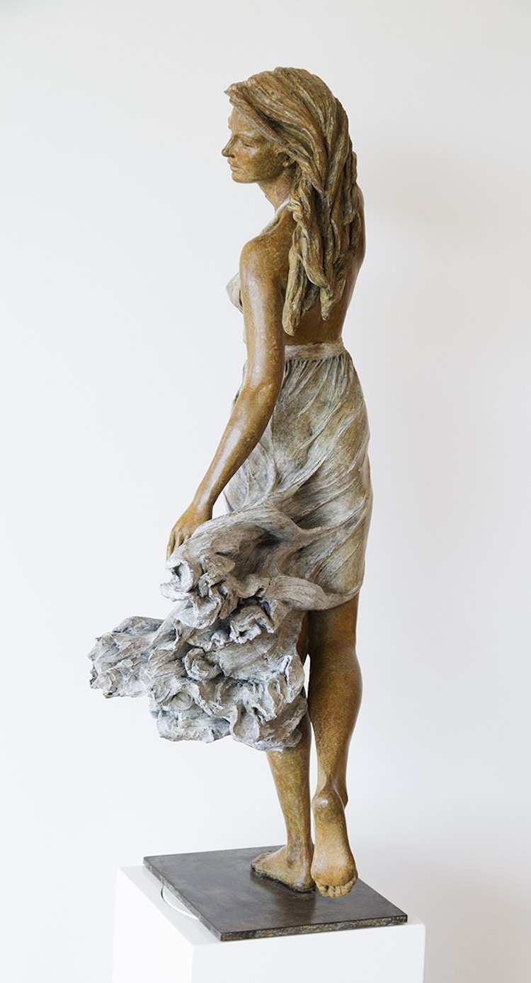 Figurative Sculptures by Luo Li Rong