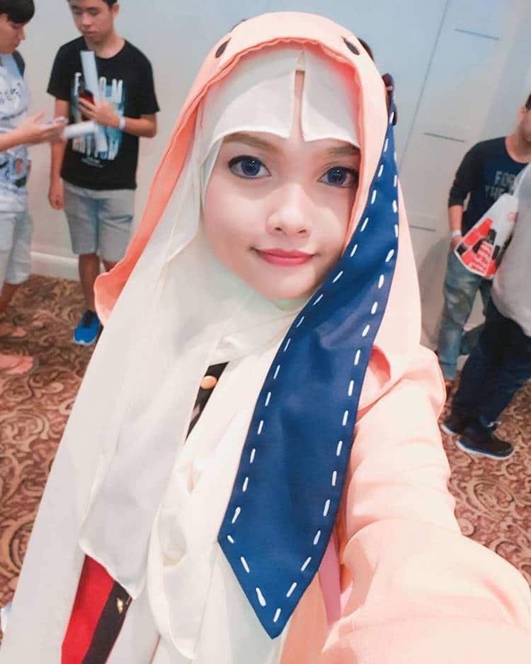 Hijab Cosplay in Anime Cosplay