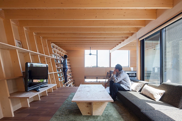 Earthquake Proof Floor-to-Ceiling Bookshelf by Architect Shinsuke Fujii