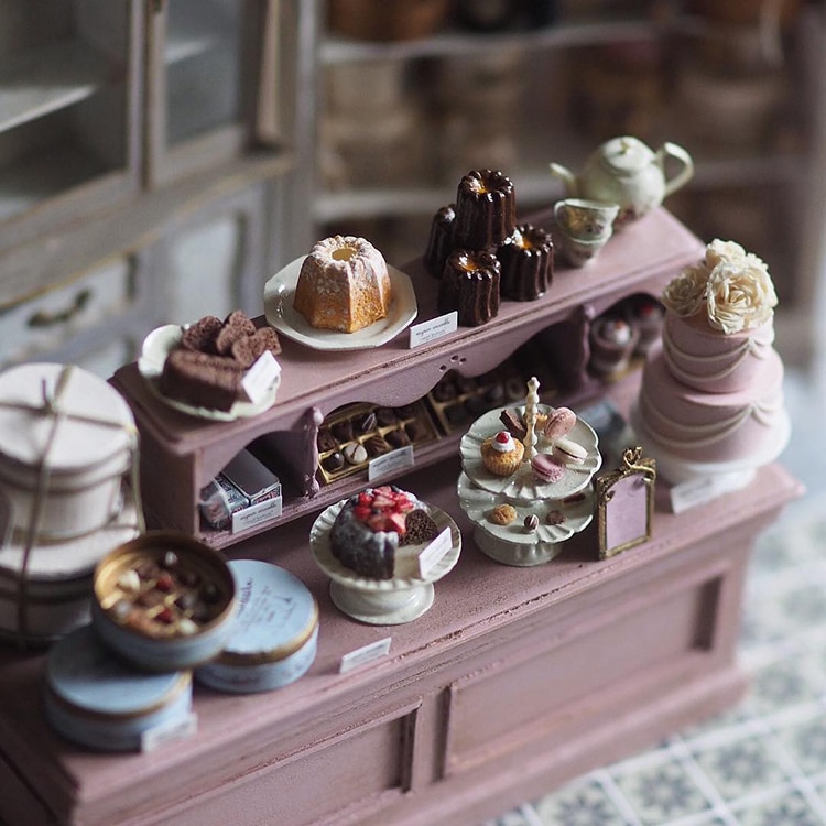 Handmade Miniature Furniture by Kiyomi Chiisana Shiawase