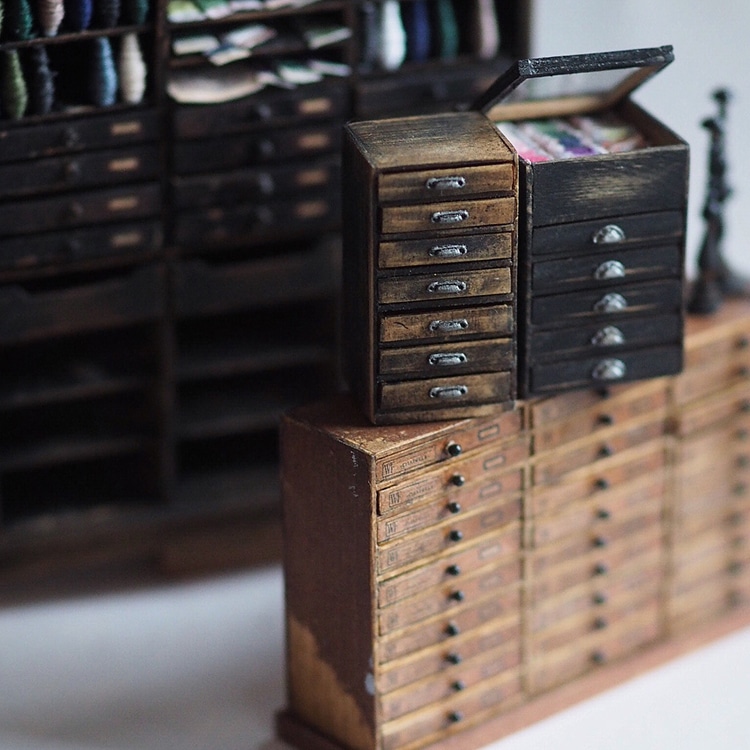 Handmade Miniature Furniture by Kiyomi Chiisana Shiawase