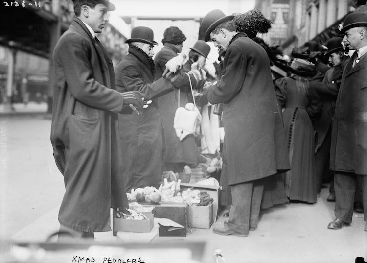 Christmas in New York at the Turn of the Century in 25+ Vintage Images