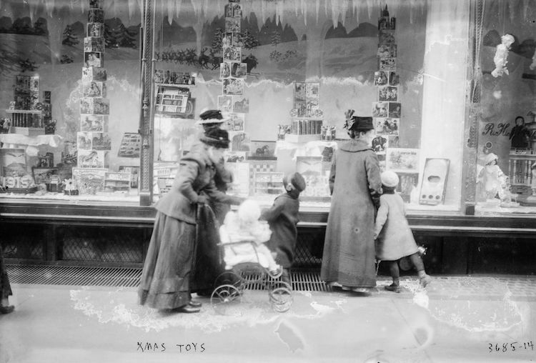 old photographs of New York Christmas