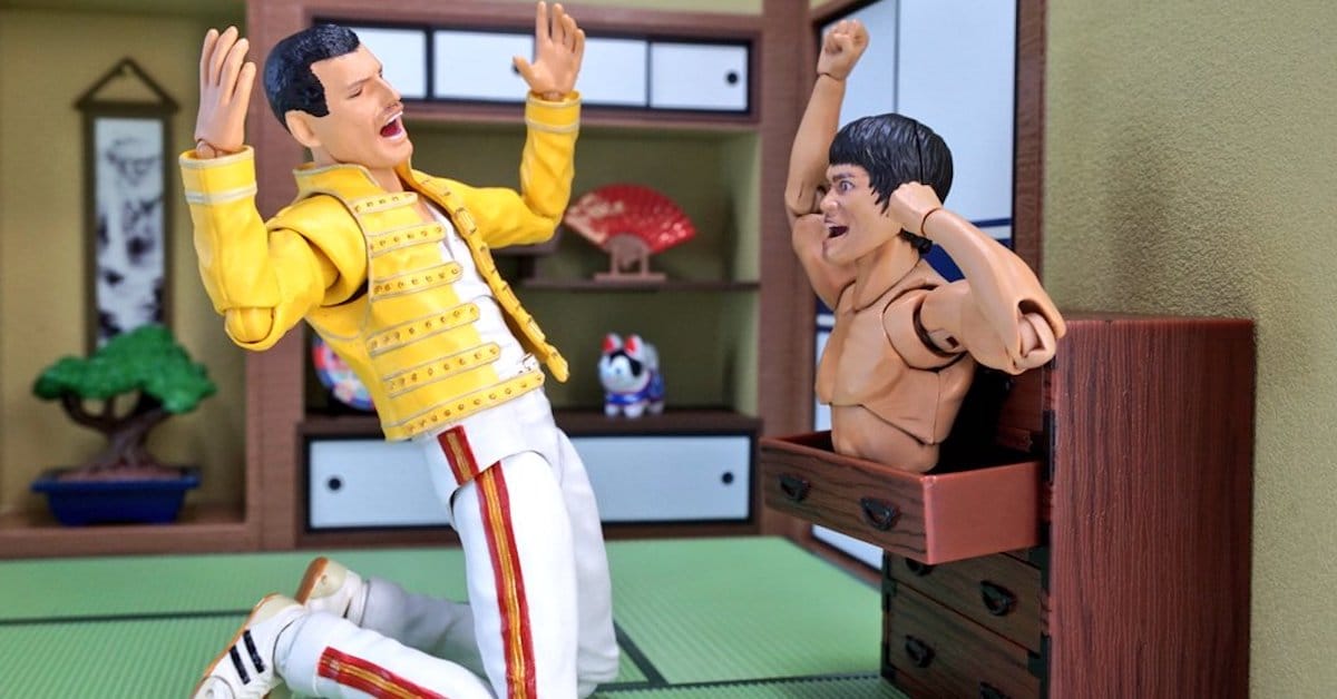 Funny Action Figures Imagine Bruce Lee Playing Pranks on Freddie Mercury |  Search by Muzli