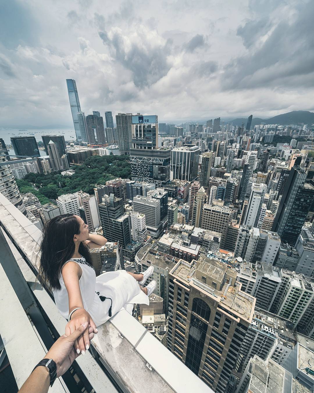 Harimao Lee rooftop photography