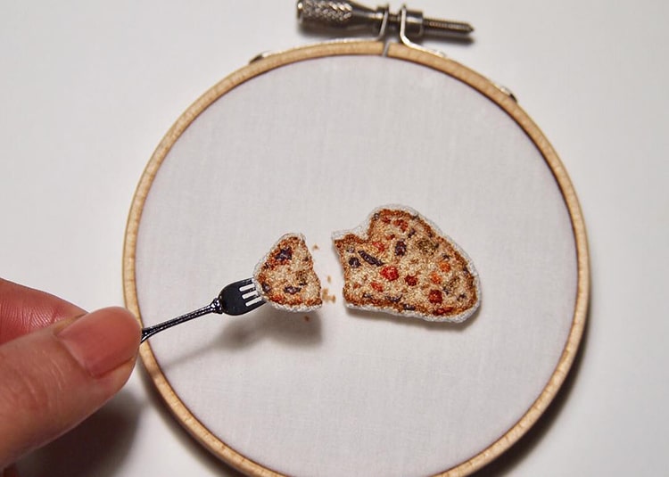 Miniature Food Embroidery by ipnot