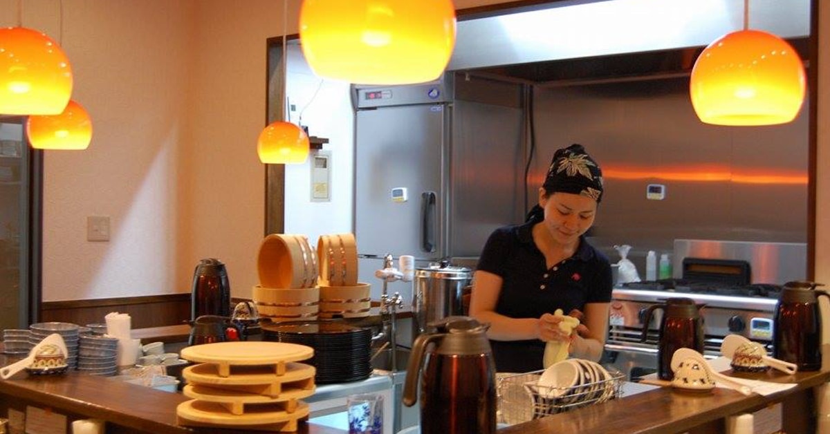 Tokyo Restaurant Lets You Work a 50-Minute Shift to Earn a Free Meal