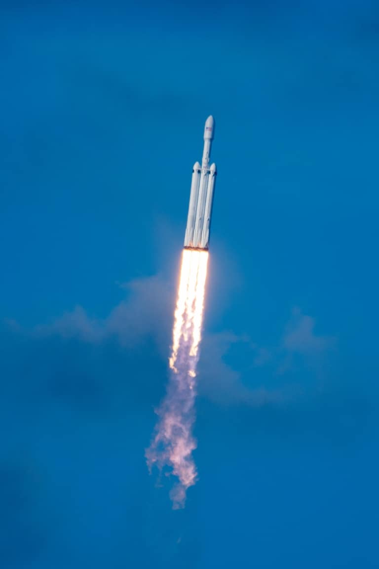 Photographer Behind the Viral SpaceX Falcon Heavy Launch Photographs