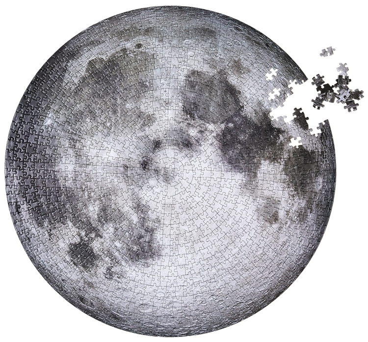 Four Point Moon Puzzle