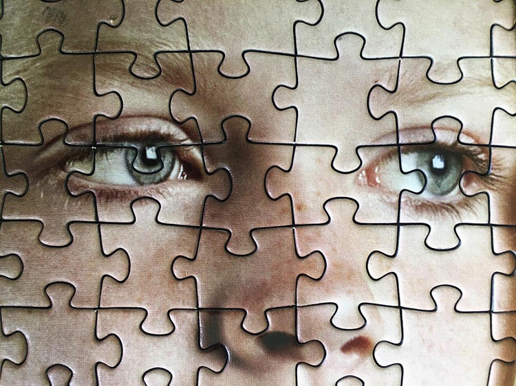 Portrait Photography Jigsaw Puzzles Reveal Differences of Identical Twins