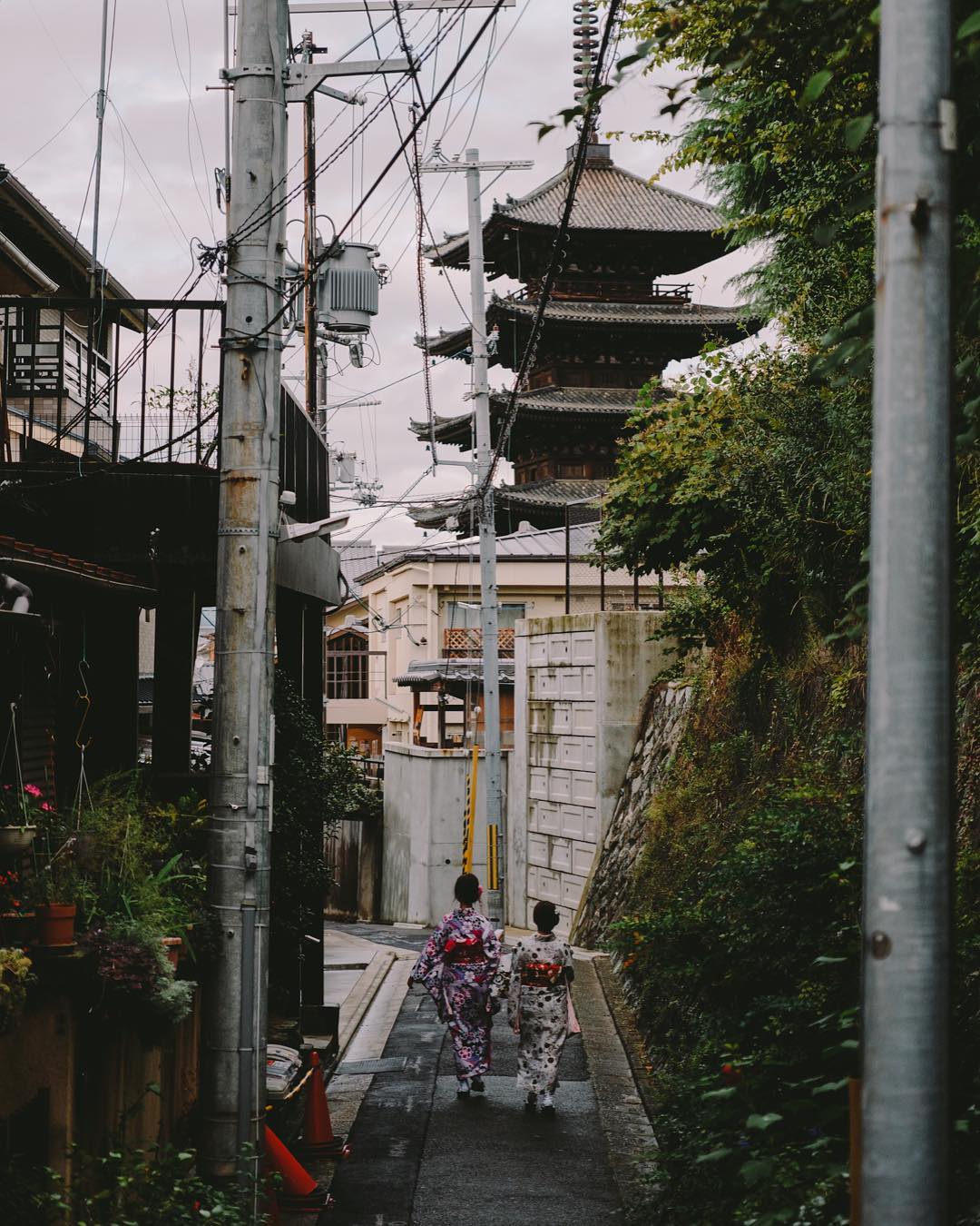 Photos of Japan by Hiro Goto