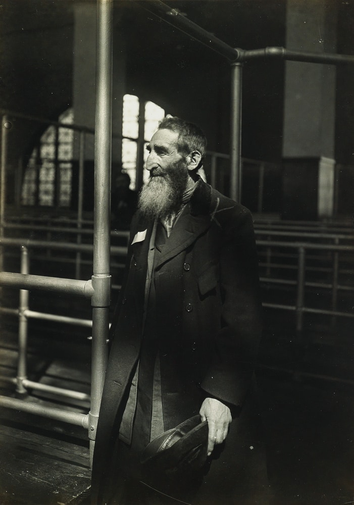 Lewis Hine Ellis Island Photography