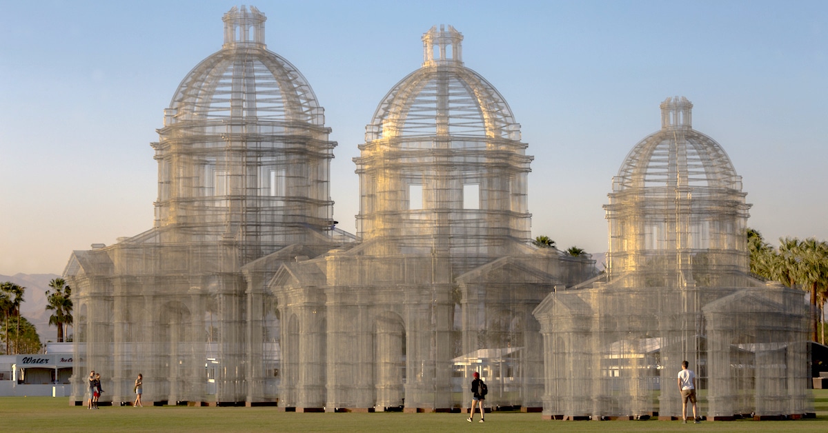 Le Bon Marche sculpture by Edoardo Tresoldi is architectural wire mesh -  Curbed