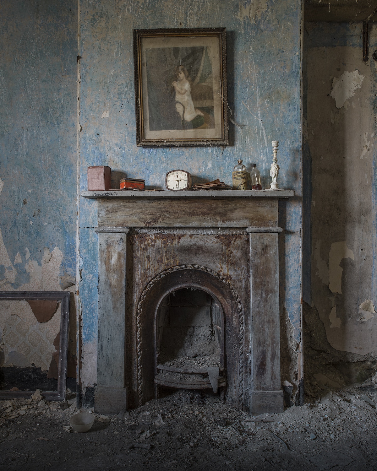 Photo of Abandoned House by Matt Emmett