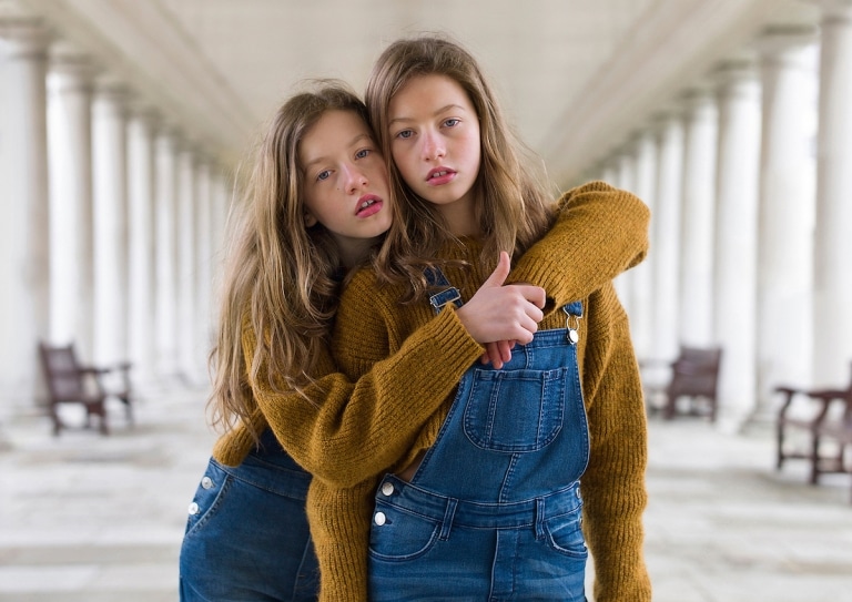 Portrait Photography Series Highlights Subtle Differences in Identical ...