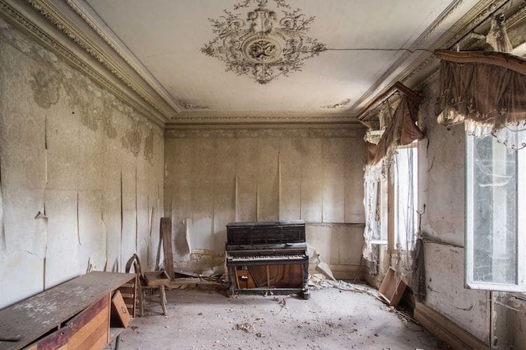 Old Piano Abandoned Buildings Romain Thiery Requiem for Pianos