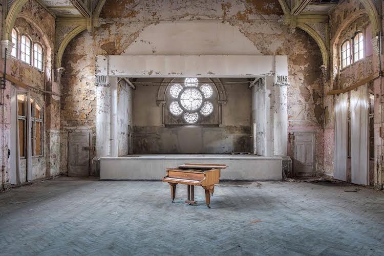 Old Piano Abandoned Buildings Romain Thiery Requiem for Pianos