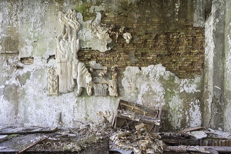 Old Piano Abandoned Buildings Romain Thiery Requiem for Pianos