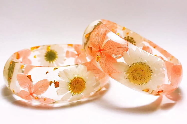 Flower resin bracelet