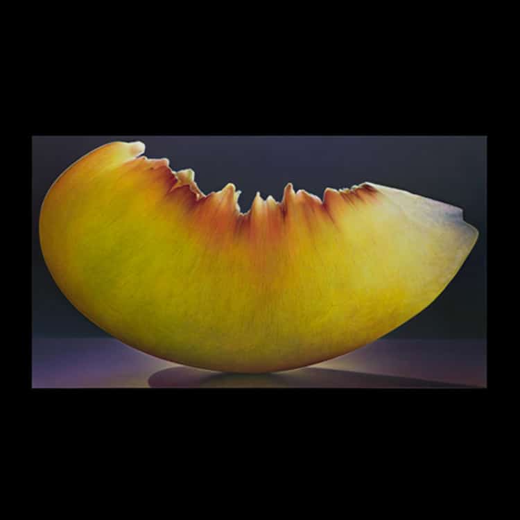 Photorealistic Paintings of Fruit by Dennis Wojtkiewicz