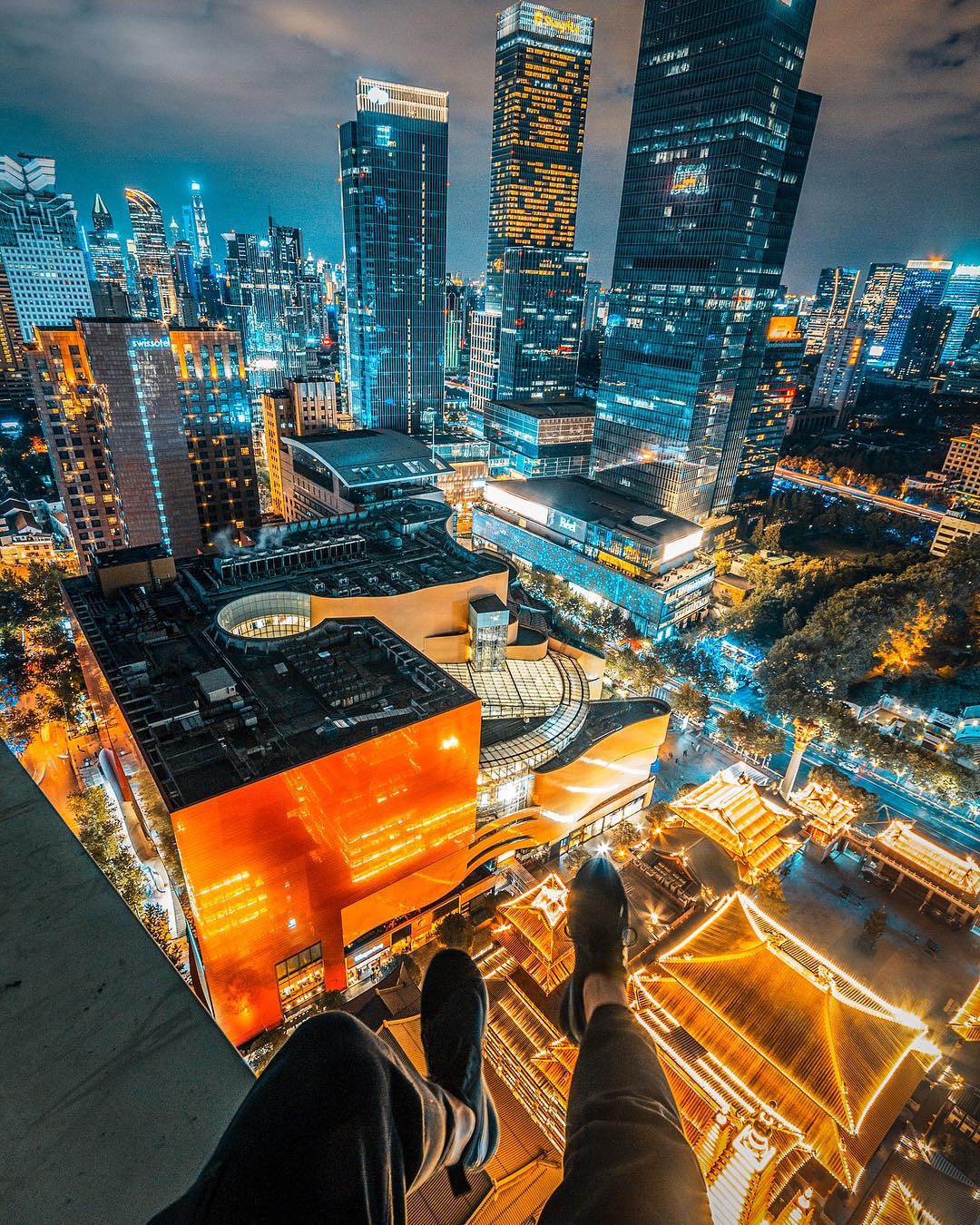 Night Photography Shanghai by Victor Chiang