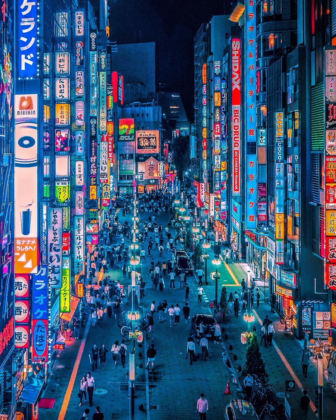 Night Photography Hong Kong by Victor Chiang