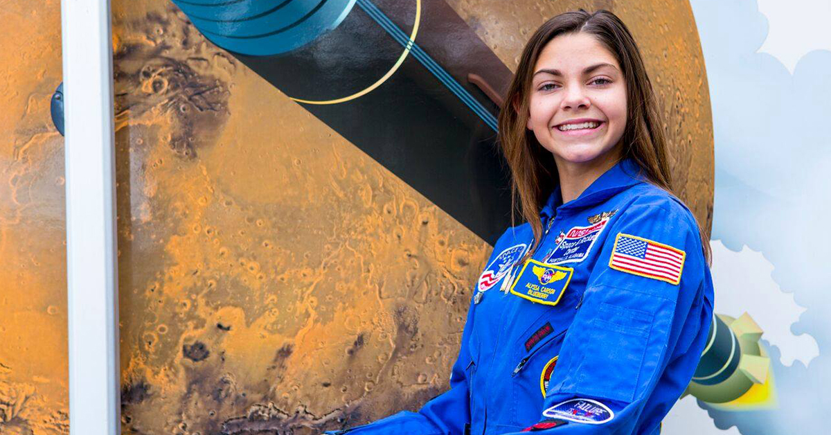 17-Year-Old Girl Is Training to Become One of the First Humans on Mars