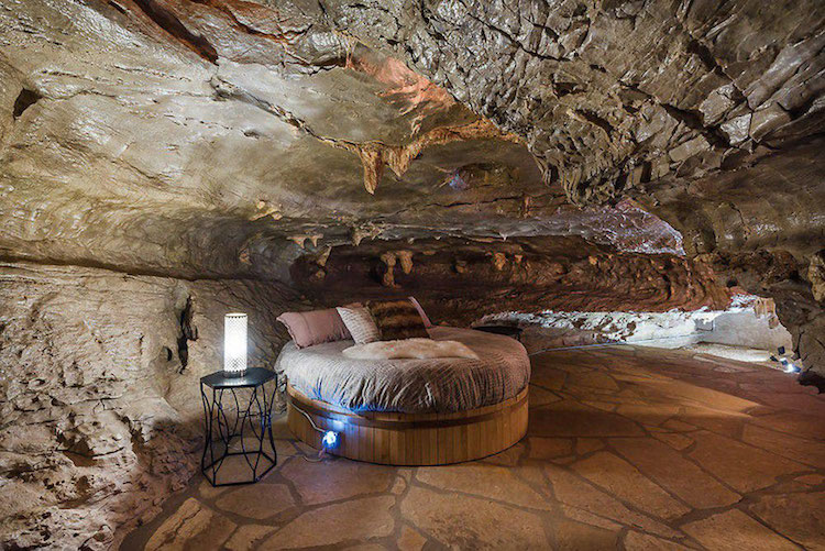 Cave House Beckham Creek Cave Lodge