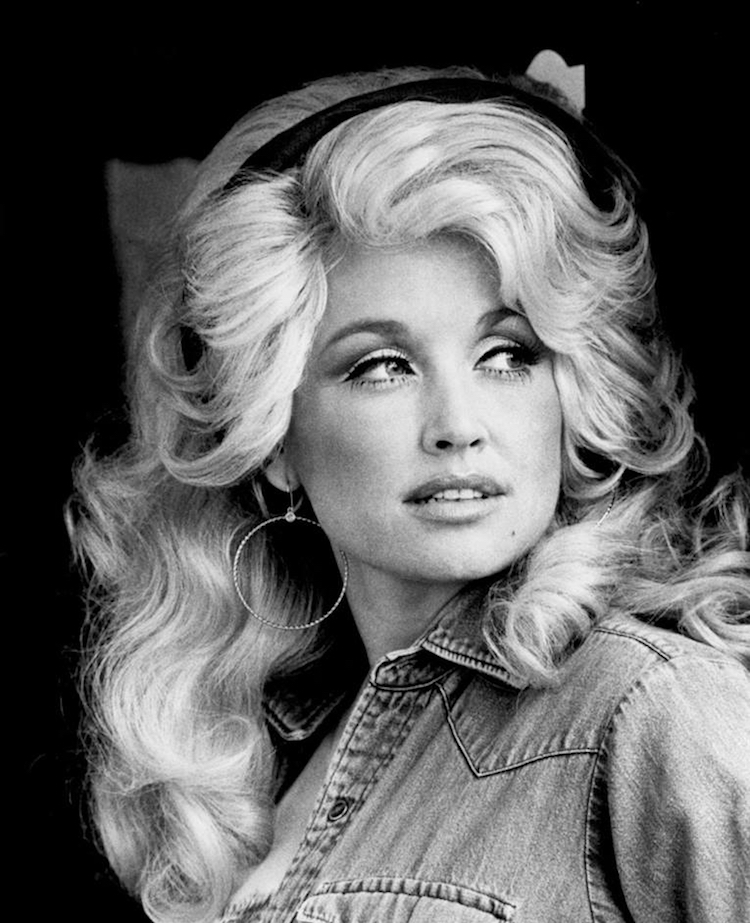 Dolly Parton S Jolene Slowed Down To 33rpm Transforms It