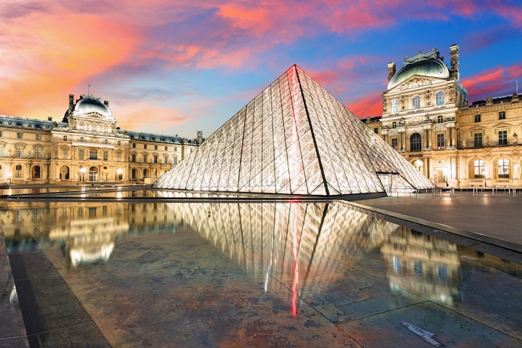 Famous Museum Architecture Famous Museums Louvre Pyramid