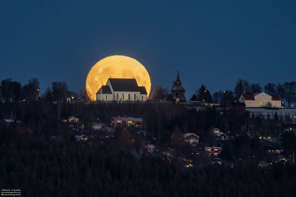 Full Moon in Front of Church by Göran Strand
