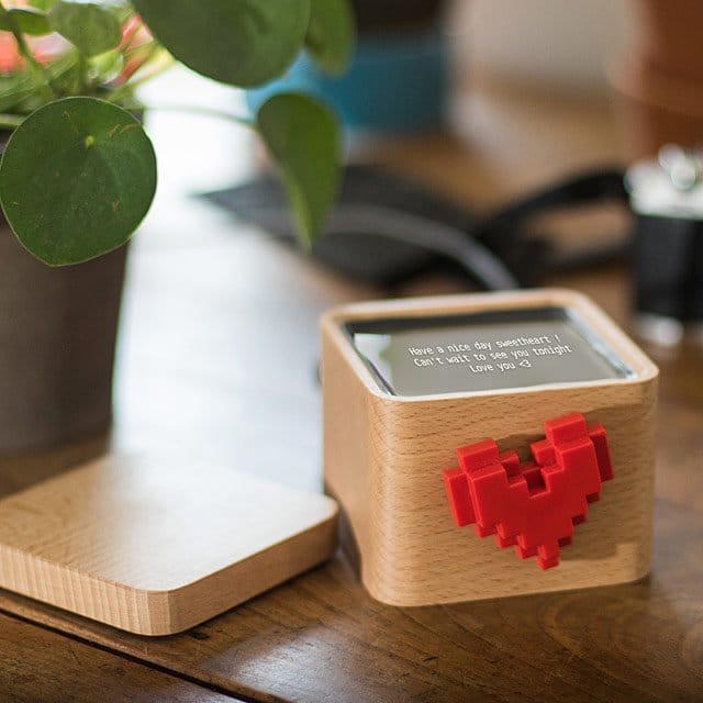 15 Romantic Long Distance Relationship Gifts Keep Your Love Close