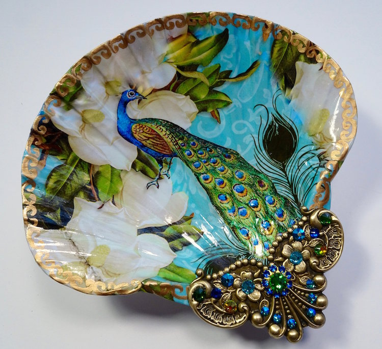 platitos decorativos arte en conchas marinas por Mary Kenyon