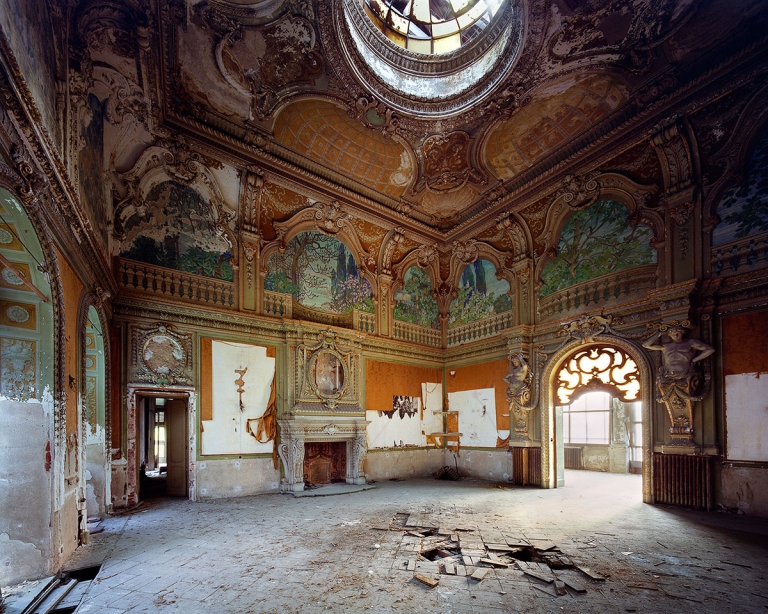 Crumbling Abandoned Villas Photographed with Large Format Camera