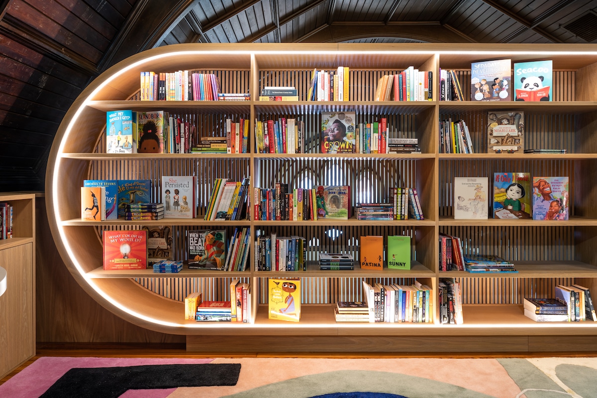 Arquitectura biblioteca para niños por MKCA