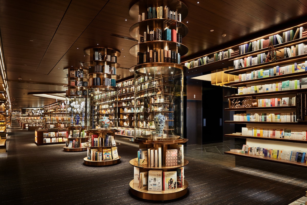 Contemporary Bookstore in China by Tomoko Ikegai
