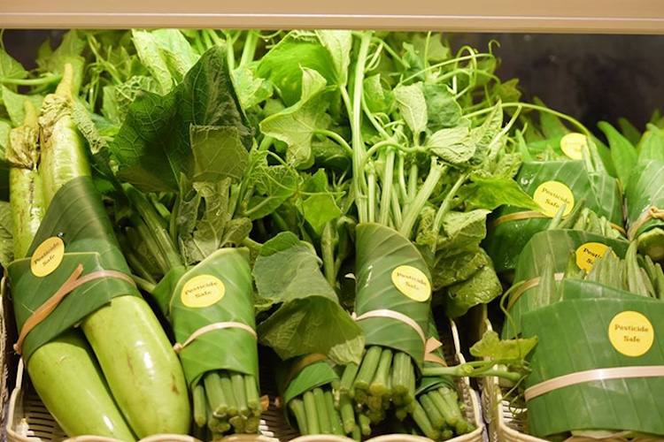 Banana Leaf Packaging in Asian Supermarkets