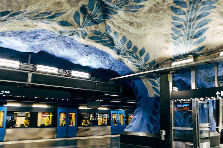 6 of the Most Beautiful Metro Stations Around the World
