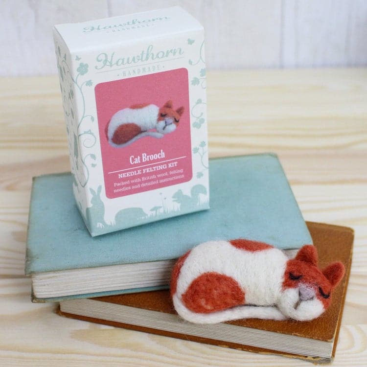 Needle Felting Cat Brooch