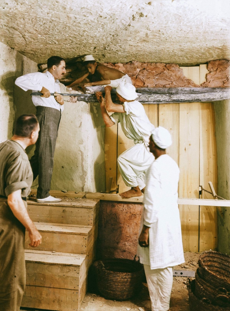 Discovery Of King Tut's Tomb Told Through Colorized Photos