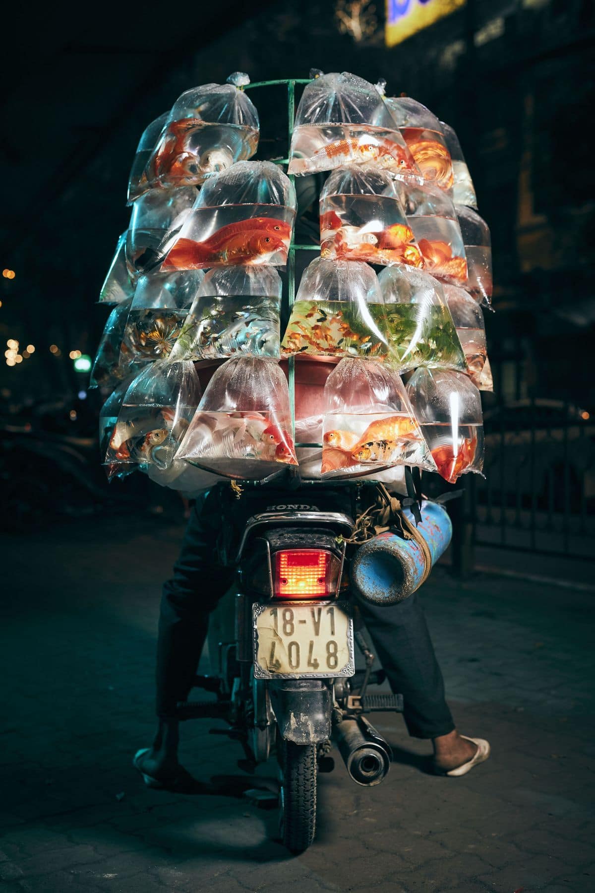 Motorcycle Delivery Hanoi Photos by Jon Enoch