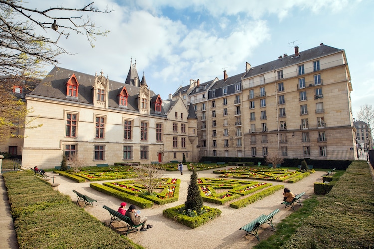 Hotel de Sens Garden