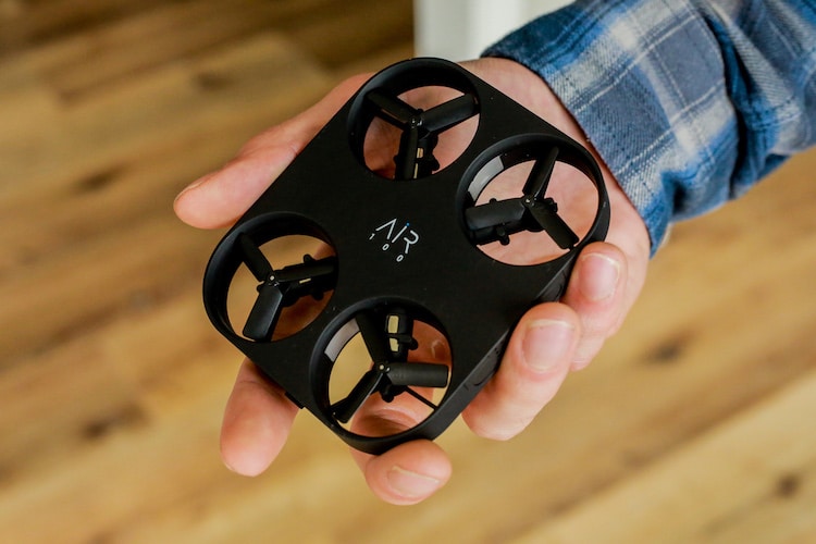 AIR PIX - Cámara en un drone de bolsillo