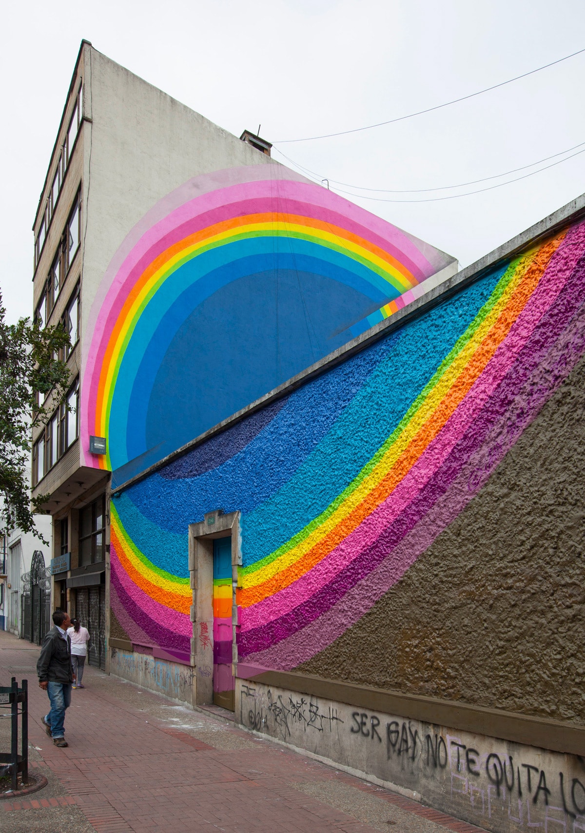 Murales coloridos por Jan KalÃ¡b