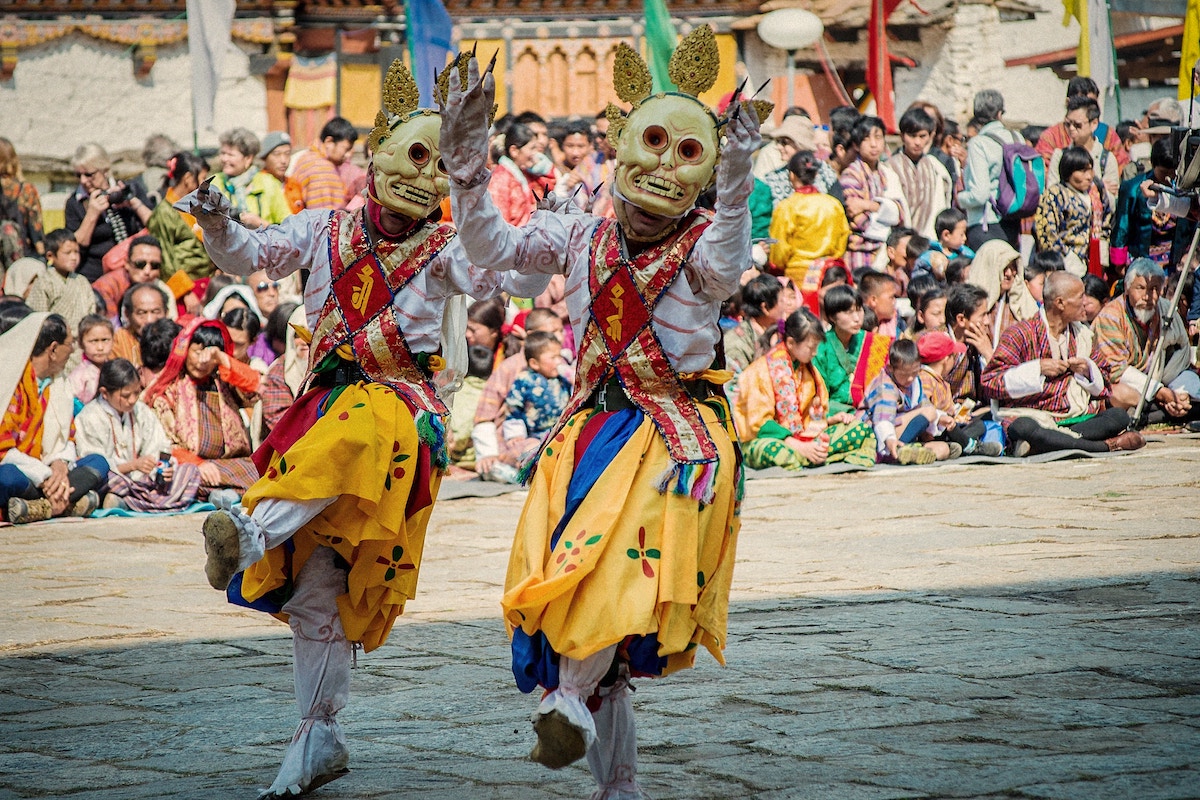 Cham danza en Bután