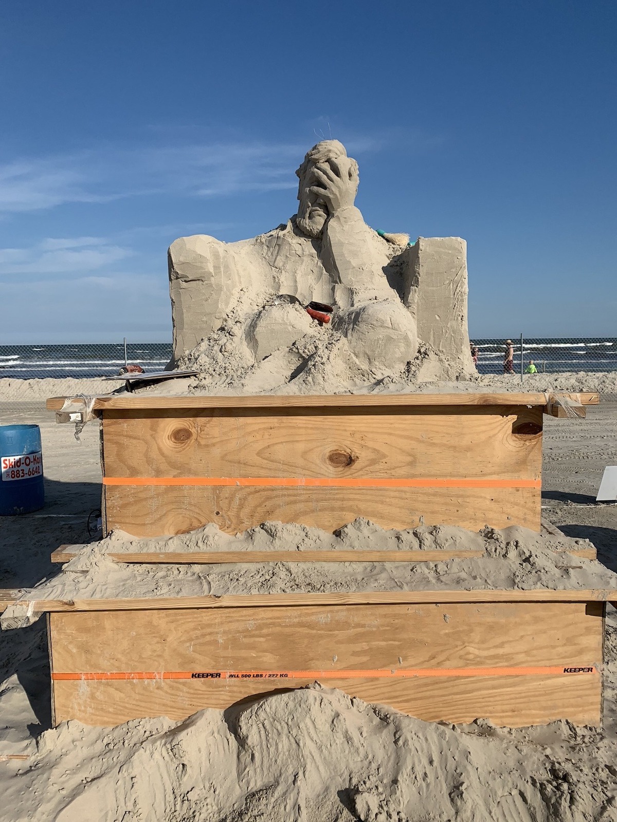 Proceso de escultura de arena por Damon Langlois