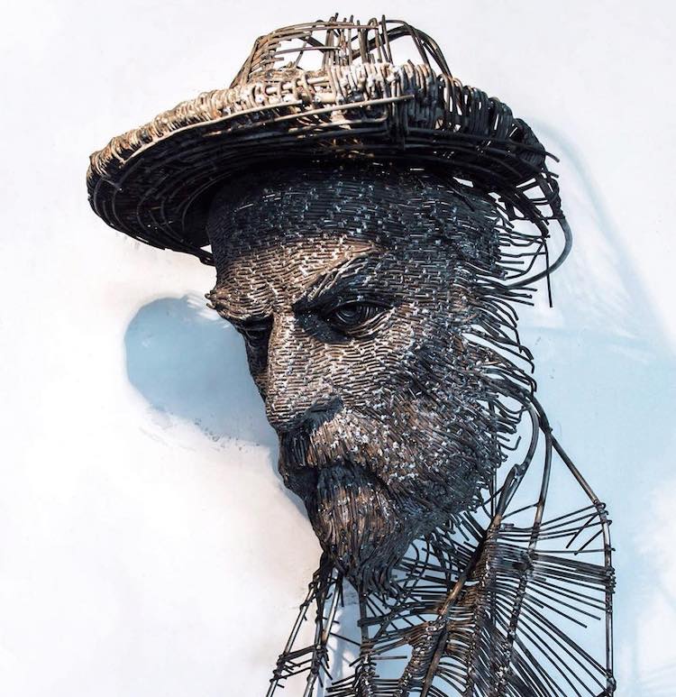 Escultura retrato por Darius Hulea